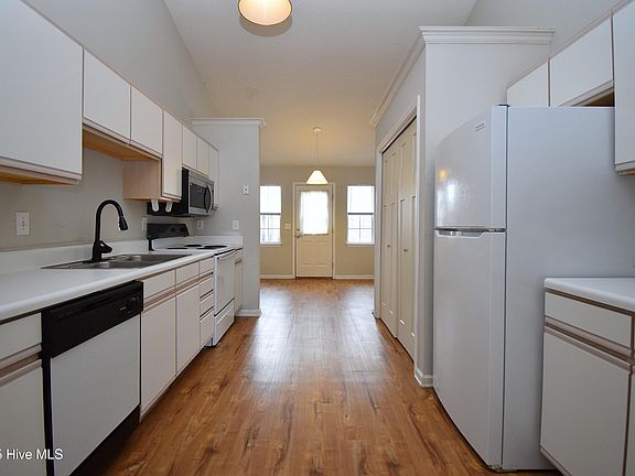 4th image of 2805 Richard Drive #B