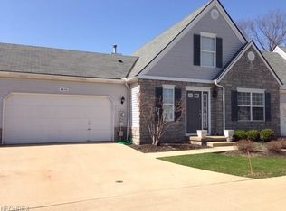 6650 Grove Ln #46, Parma, OH 44134