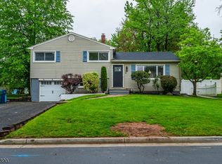 58 Glenwood Rd, Fanwood Boro, NJ 07023