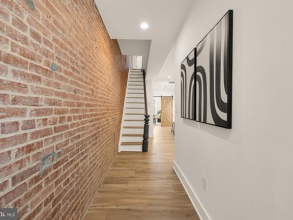 5th image of 1817 8th St NW