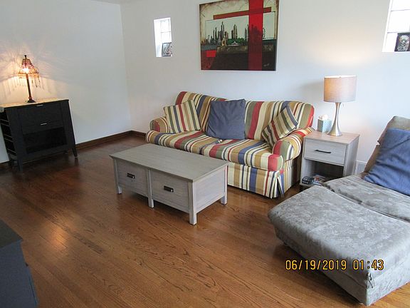 3rd image of 4359 N Mulligan Ave