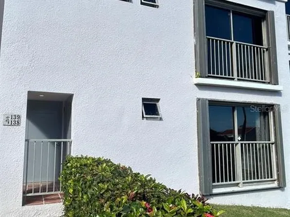 150 Palmas Dr APT 138, Humacao, PR 00791