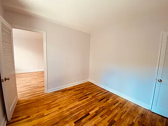 Rented by Metropolis Real Estate of Manhattan