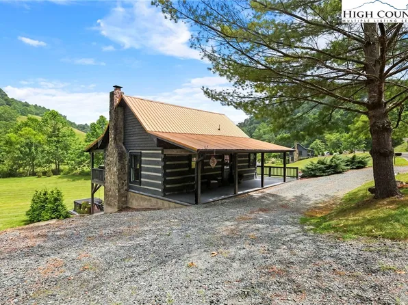 3302 Old US Highway 421, Vilas, NC 28692