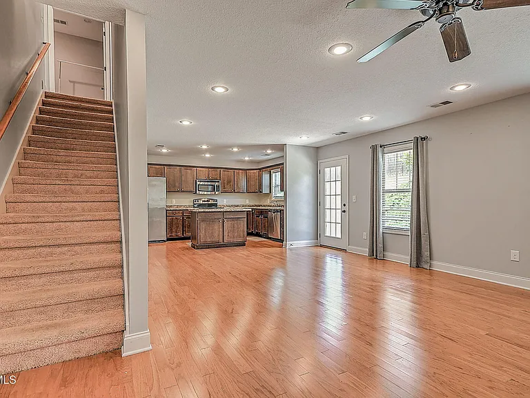 1092 Aberlea Valley Cir — Photo 5