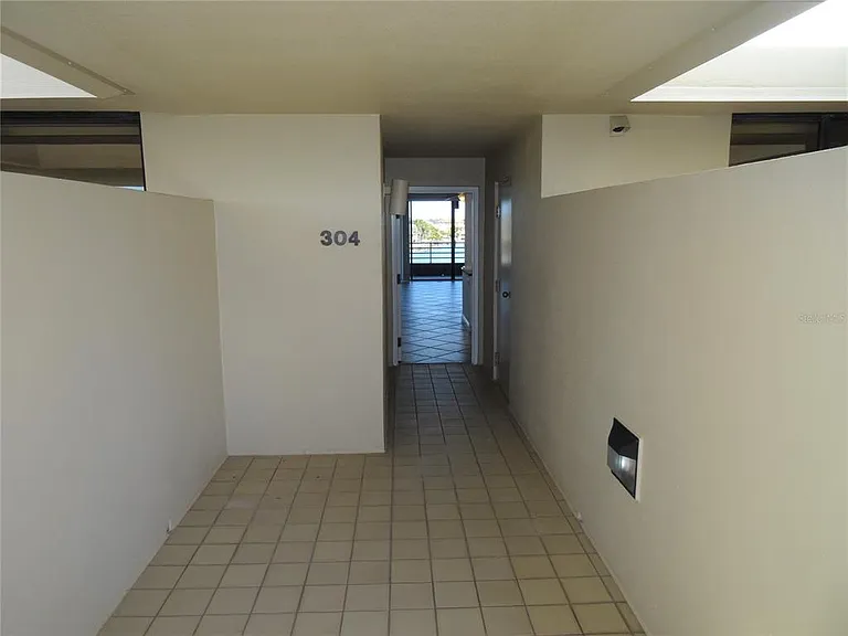 2775 Kipps Colony Dr S #304 — Photo 3