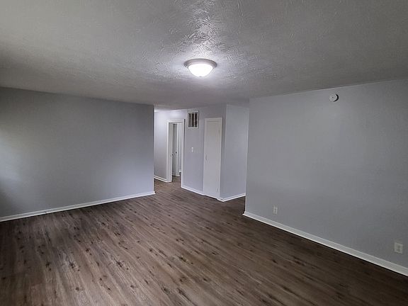 5th image of 16014 E 186th St