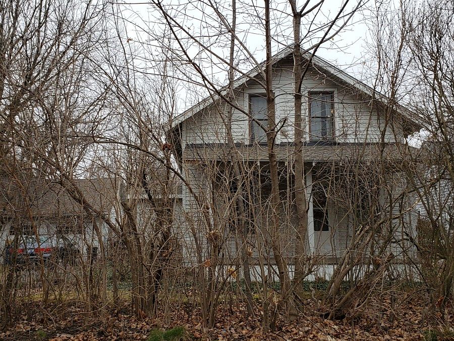 1st image of 1369 Jewett Ave