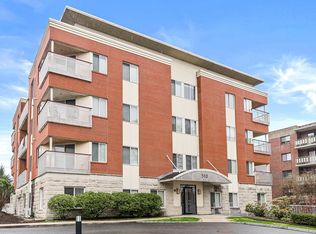 The Parkway At Chestnut Hill, Brookline, MA 02467