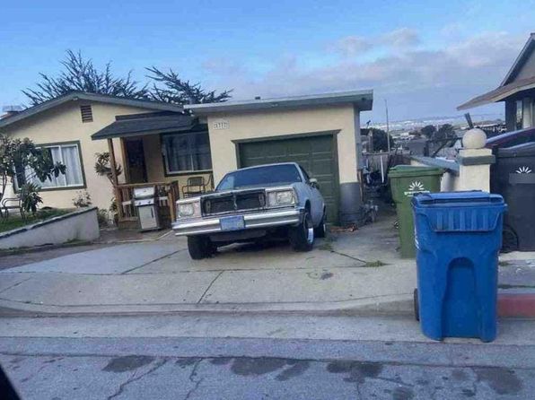 1777 Luzern St, Seaside, CA 93955