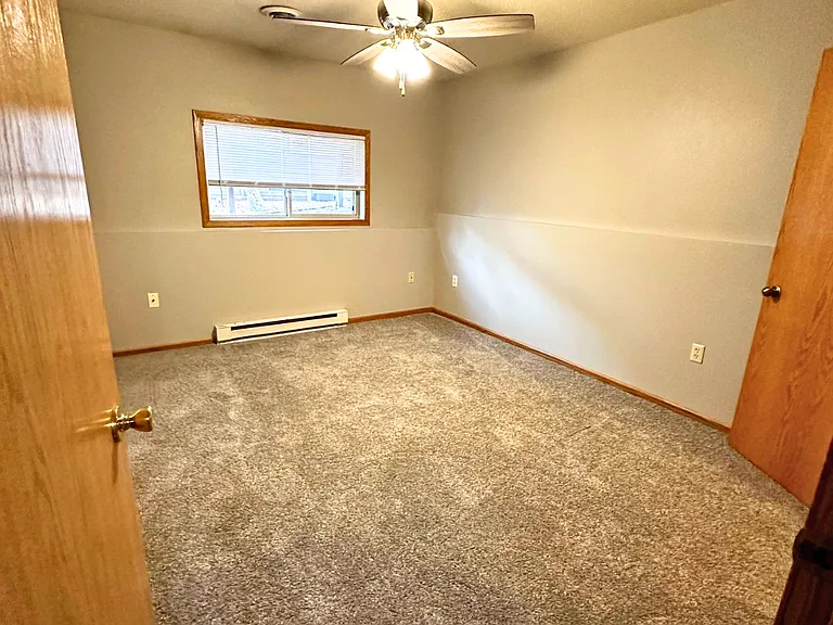 862 Kari Dr — Photo 9