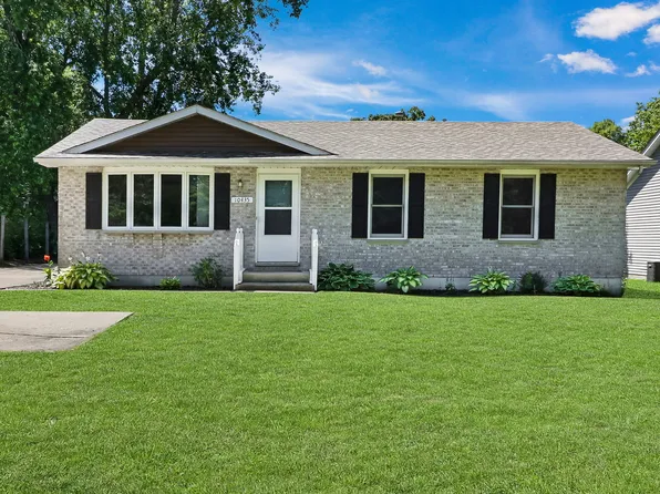 10435 W York House Rd, Beach Park, IL 60087