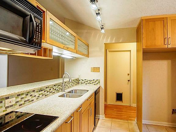 4th image of 10511 Juniper Glen Dr