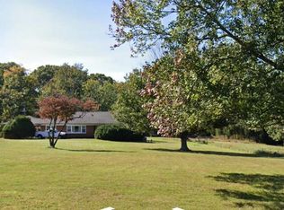 900 Seneca Rd, Great Falls, VA 22066