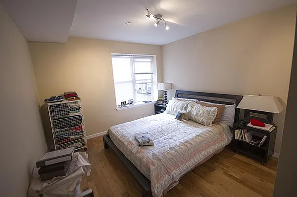 Rented by Level Group | media 33