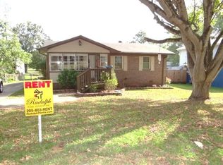 1164 Robert E Lee St, Leeds, AL 35094