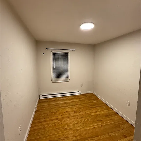 181 Bowen St #1 — Photo 8