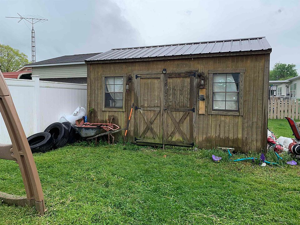 2nd image of 62 Marigold Ln