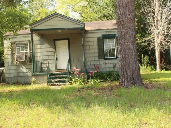 1403 Carver Dr, Dothan, AL 36303