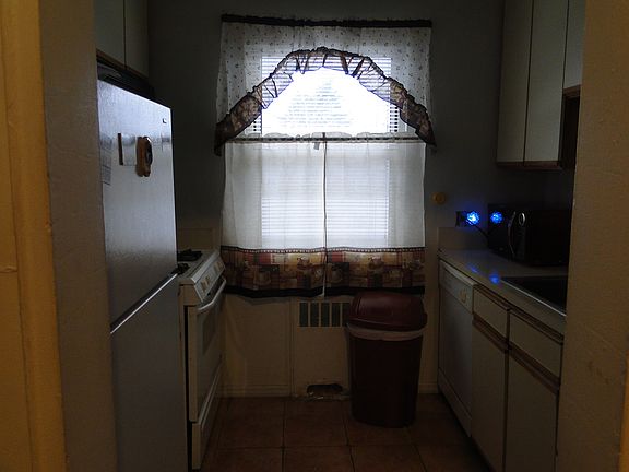 3rd image of 19826 Pompeii Ave