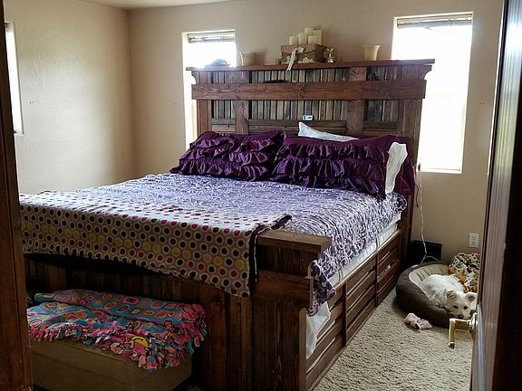 Master Bedroom-King Bed