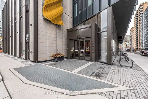 60 Shuter St #910 Photo 1