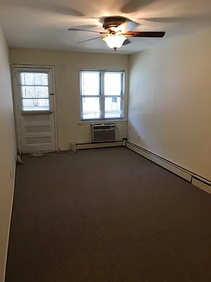 Rented by Plaza Realty | media 1