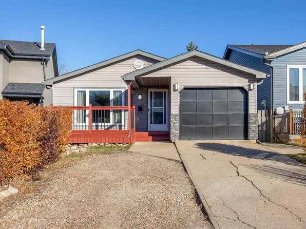 224 NE Windsor Dr, Wood Buffalo, AB T9H 4R3