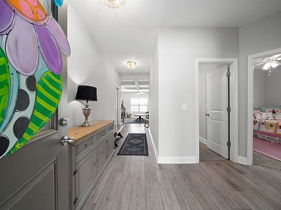 5th image of 1027 Michaela Cir