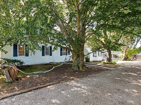 2nd image of 25 Craigville Beach Road