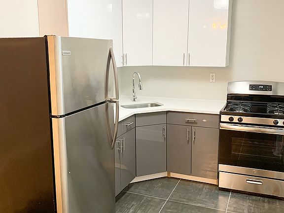 5th image of 585 E 21st St APT 4E