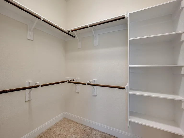 845 Richardson Ln — Photo 24