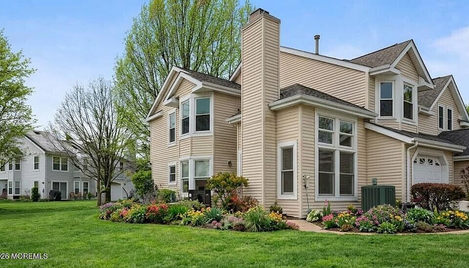 1st image of 107 Lloyd Court #107