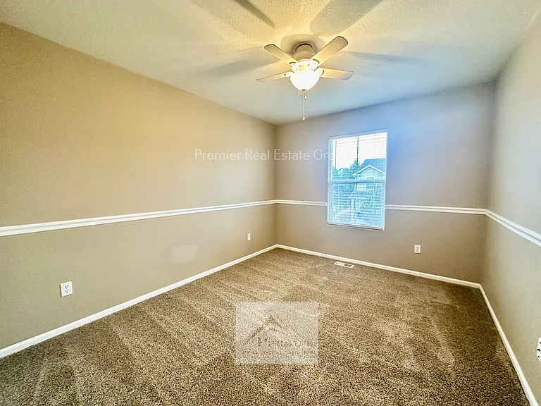 7825 Sandy Springs Point — Photo 7