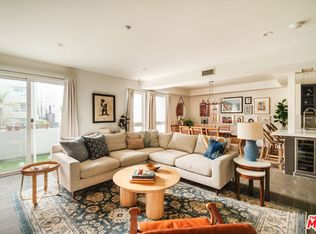 1176 Wellesley Ave APT 204, Los Angeles, CA 90049