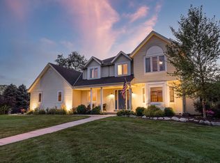 W174N10385 Autumn Dr, Germantown, WI 53022