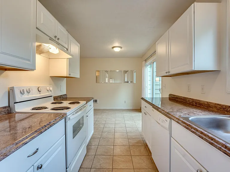 Kitchen 5