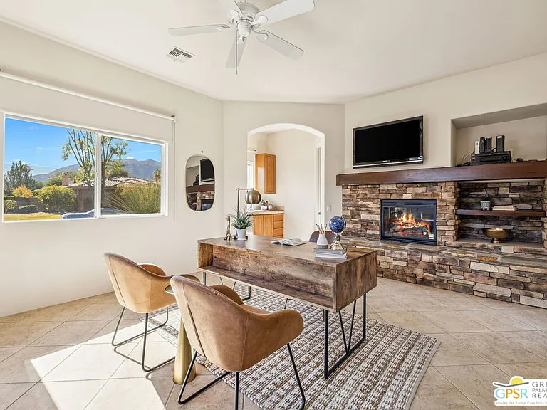 2 Varsity Cir — Photo 55