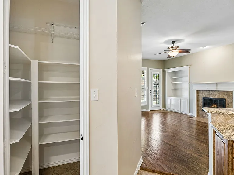 1613 Long Prairie Ct — Photo 13