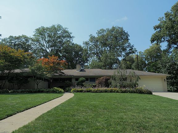 4th image of 23245 Fleming Dr