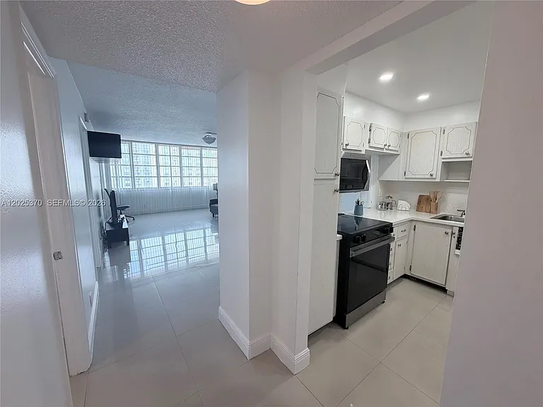 1825 S Ocean Dr #611 — Photo 8