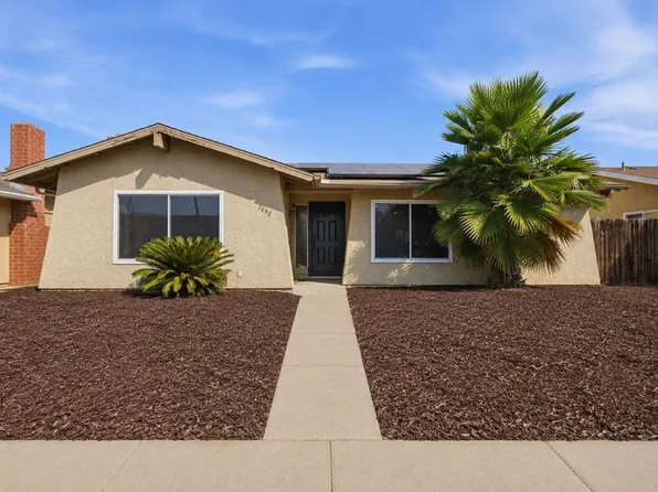 1682 E Washington Ave, Escondido, CA 92027