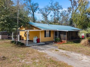 9309 Florida St, Fanning Springs, FL 32693