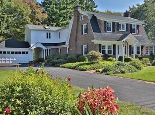 27 Bancroft Rd, Andover, MA 01810