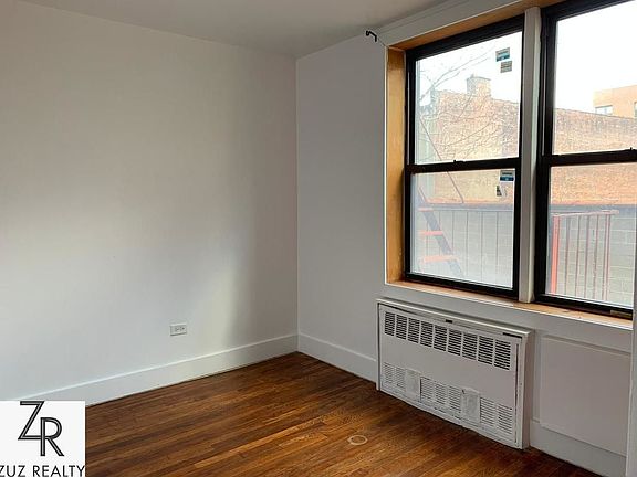 5th image of 265 Clarkson Ave #324