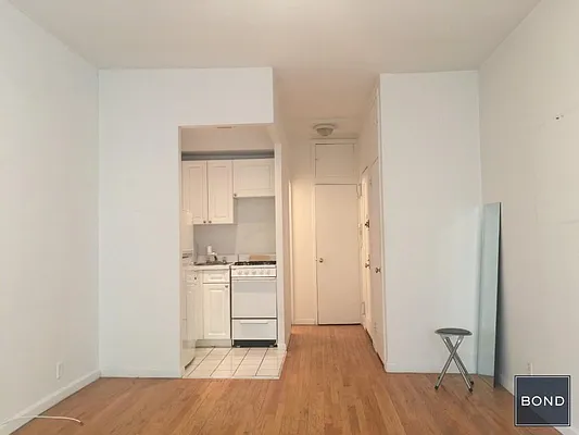 Rented by Bond New York | media 24