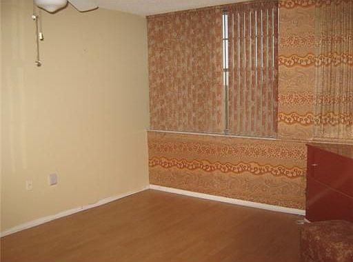 4th image of 1400 Saint Charles Pl Ph 20