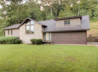 1308 Waco Rd, Huntington, WV 25701