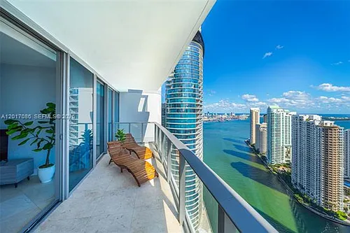 200 Biscayne Boulevard Way Photo 1