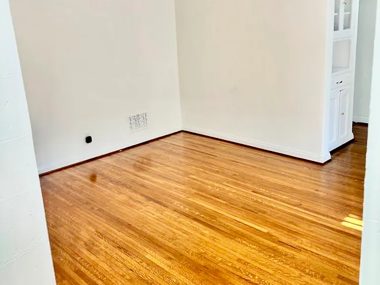 1452 S Sherbourne Dr — Photo 17